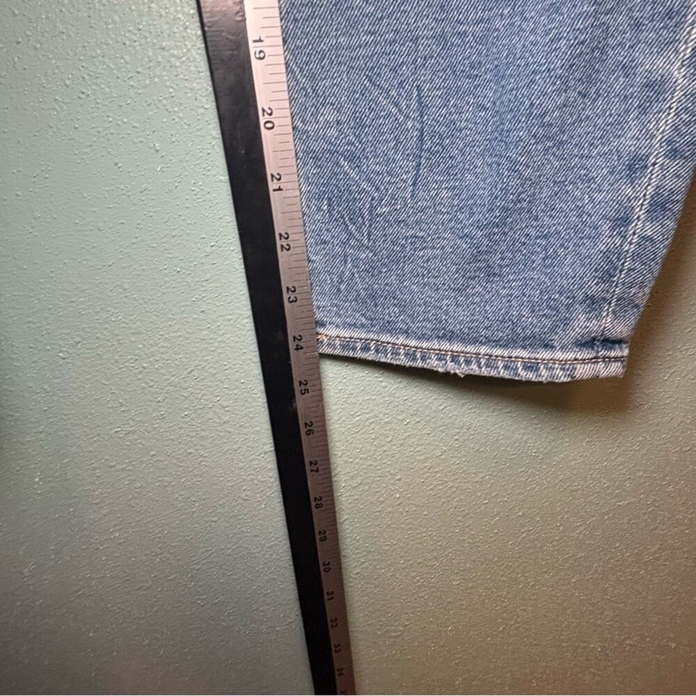 American Eagle Mom Straight Distressed Jeans | Size 4 Short - Picture 8 of 8